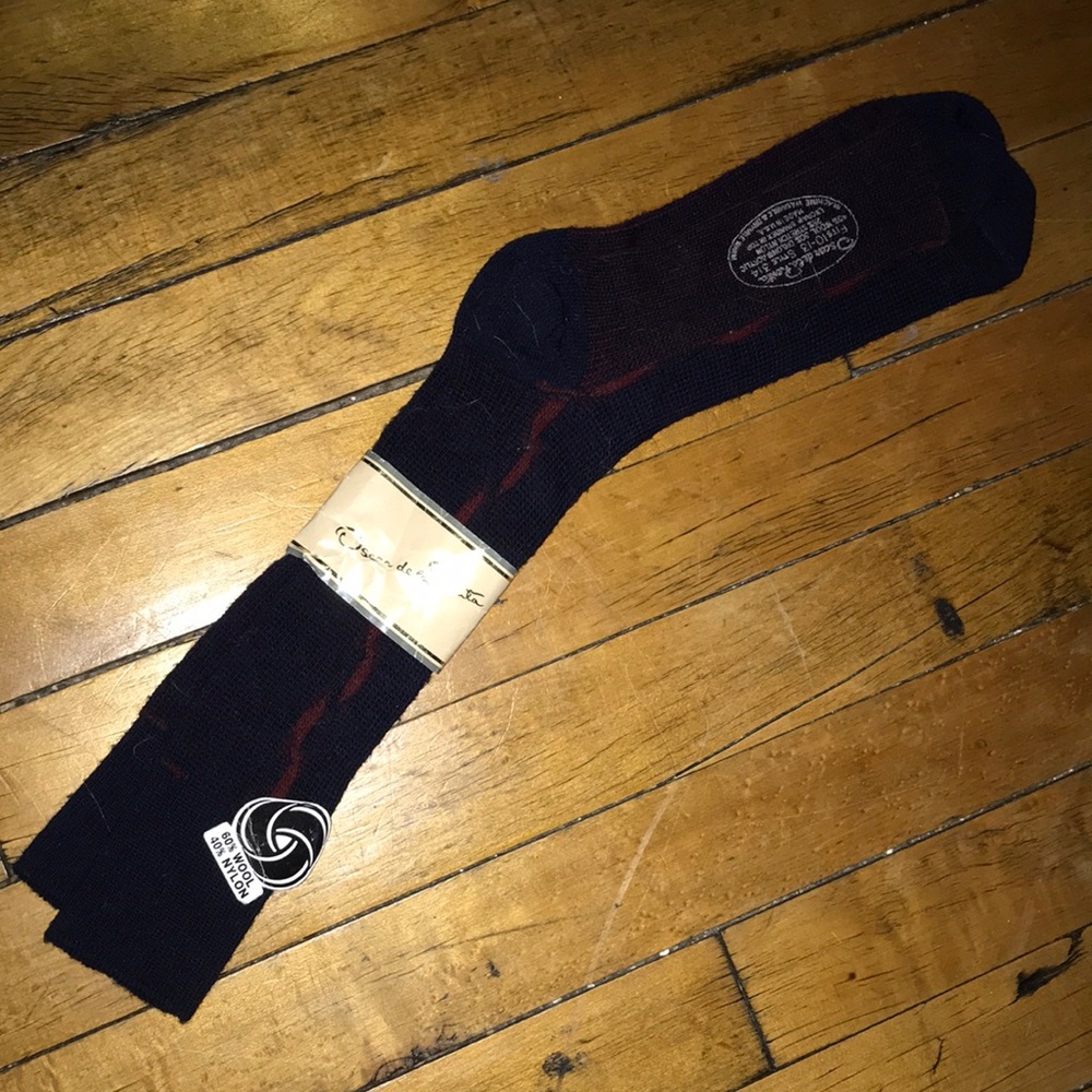 Oscar de la Renta Mens Navy Blue Red Accent Wool Blend Dress Socks Style 314